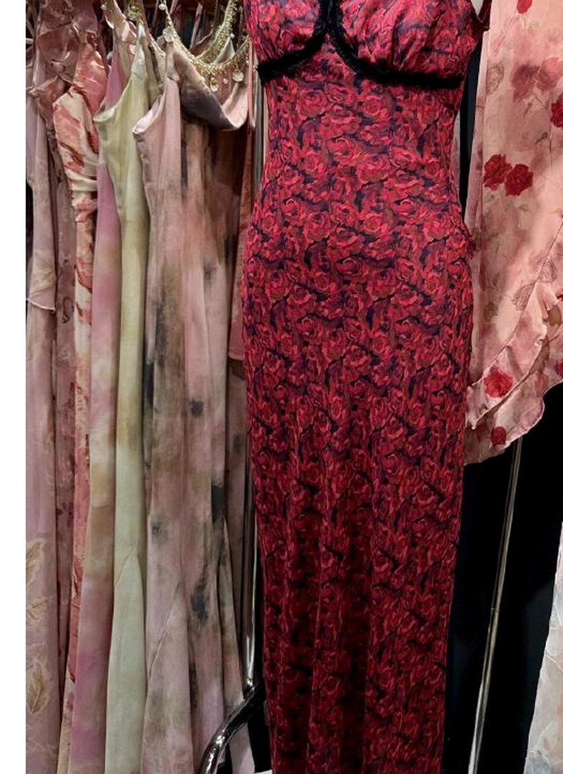 Romantic floral dresses from the Maison Iego collection